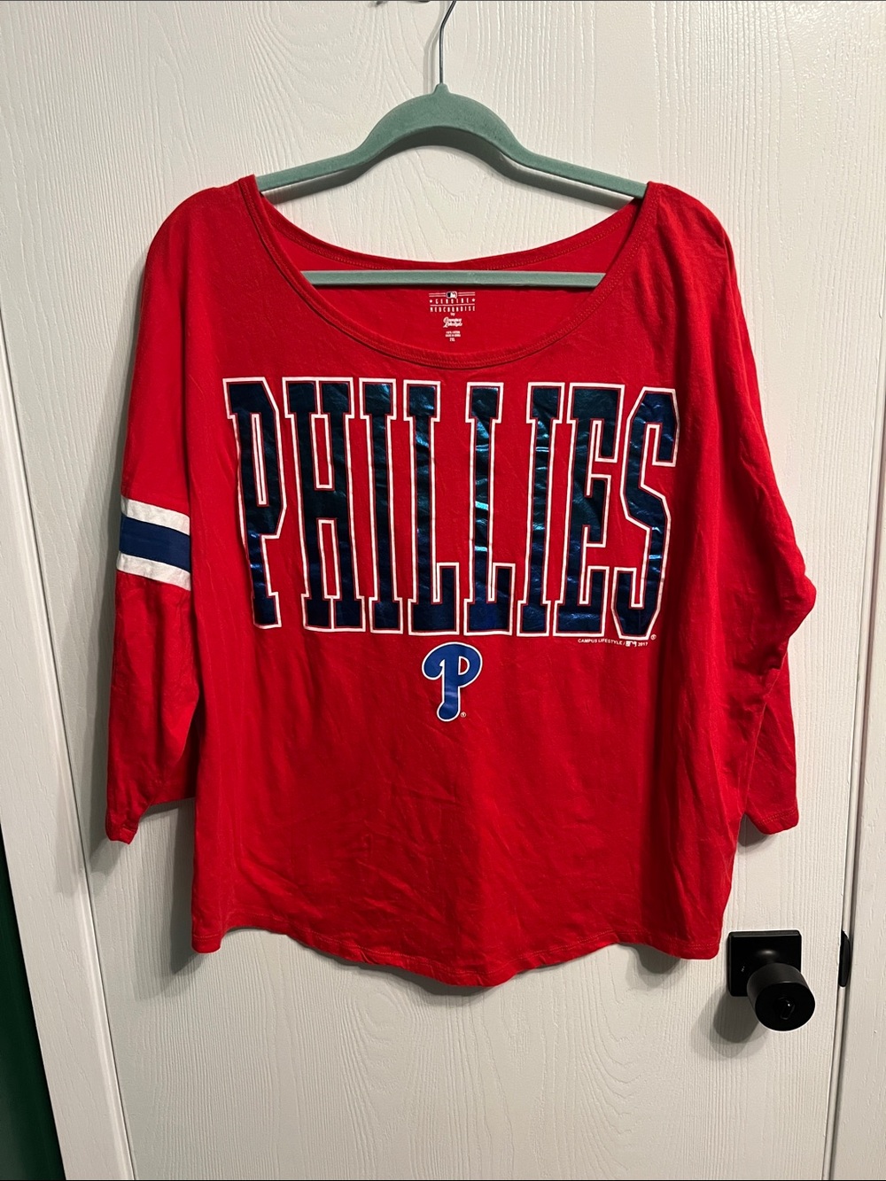 Genuine Merchandise by Campus Lifestyle 100% cotton Phillies baseball tee!